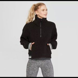 Champion Black Sherpa Looking Pullover M